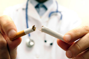 4 Cauze secundare cataracta fumatul